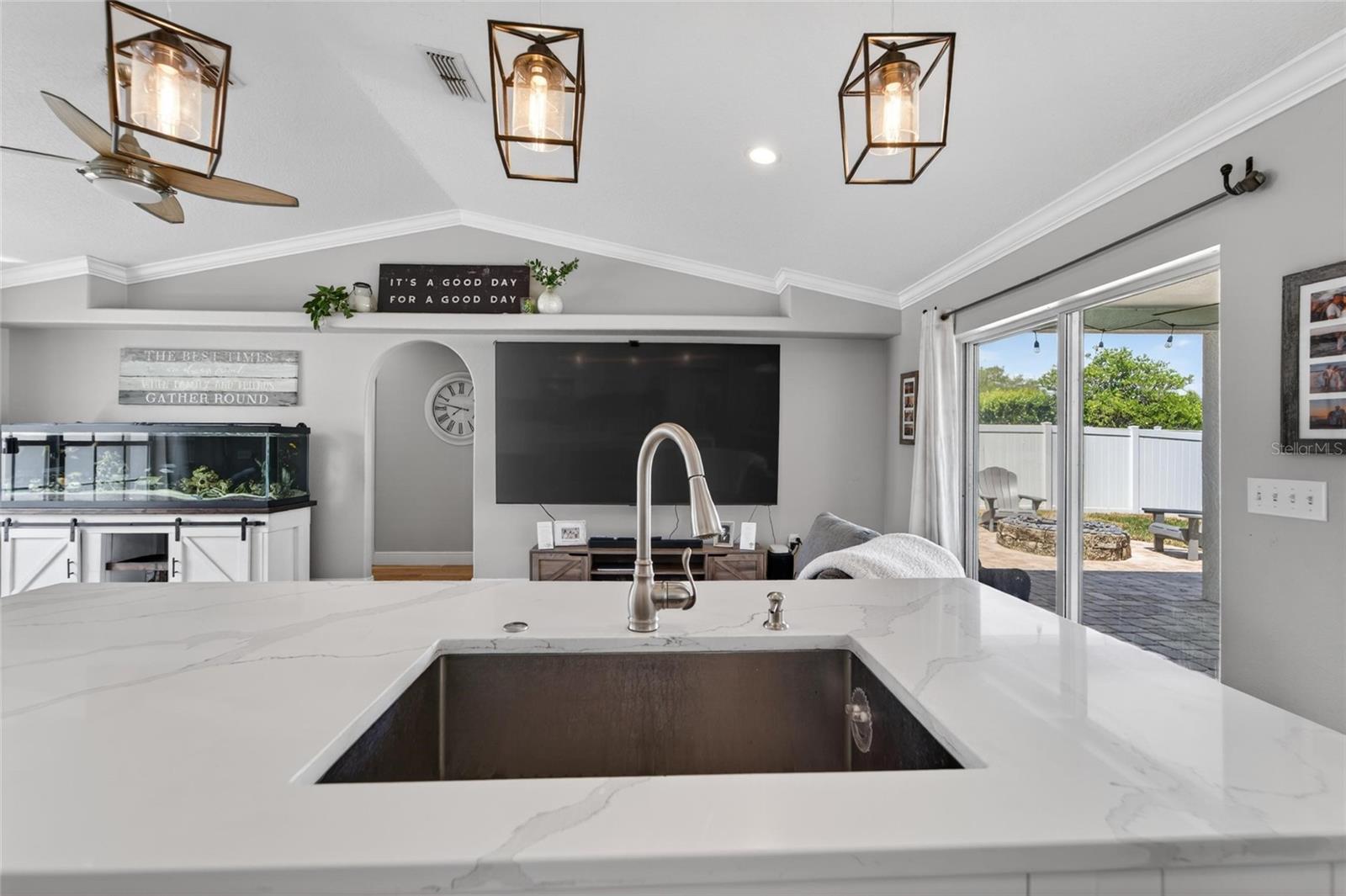 1730 CANOE DR, LUTZ, FL, 33559