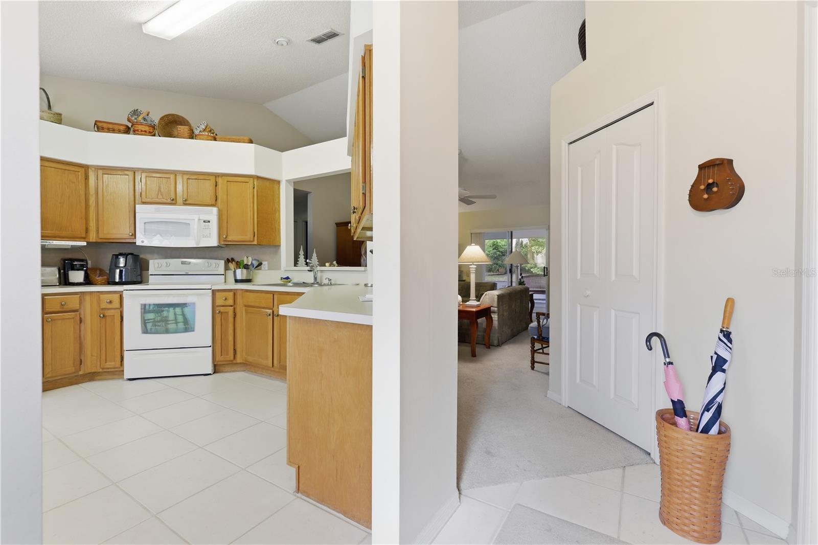 609 N 4TH AVE, DELTONA, FL, 32725