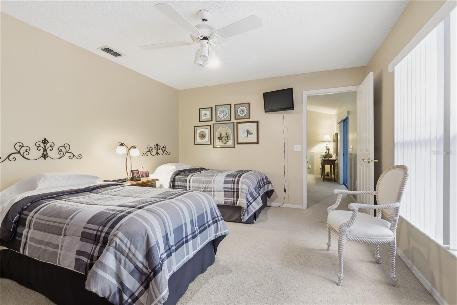 609 N 4TH AVE, DELTONA, FL, 32725