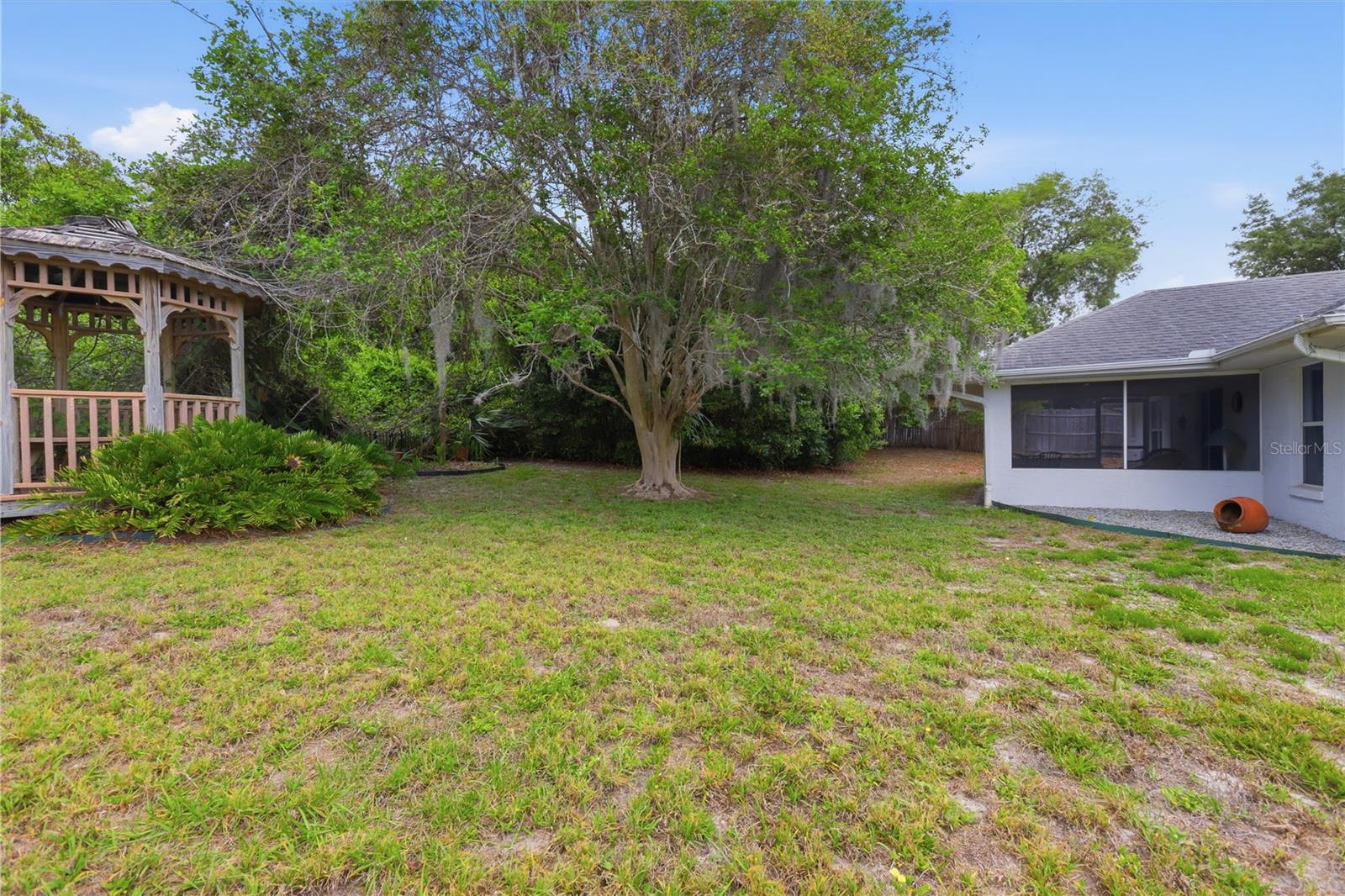 609 N 4TH AVE, DELTONA, FL, 32725