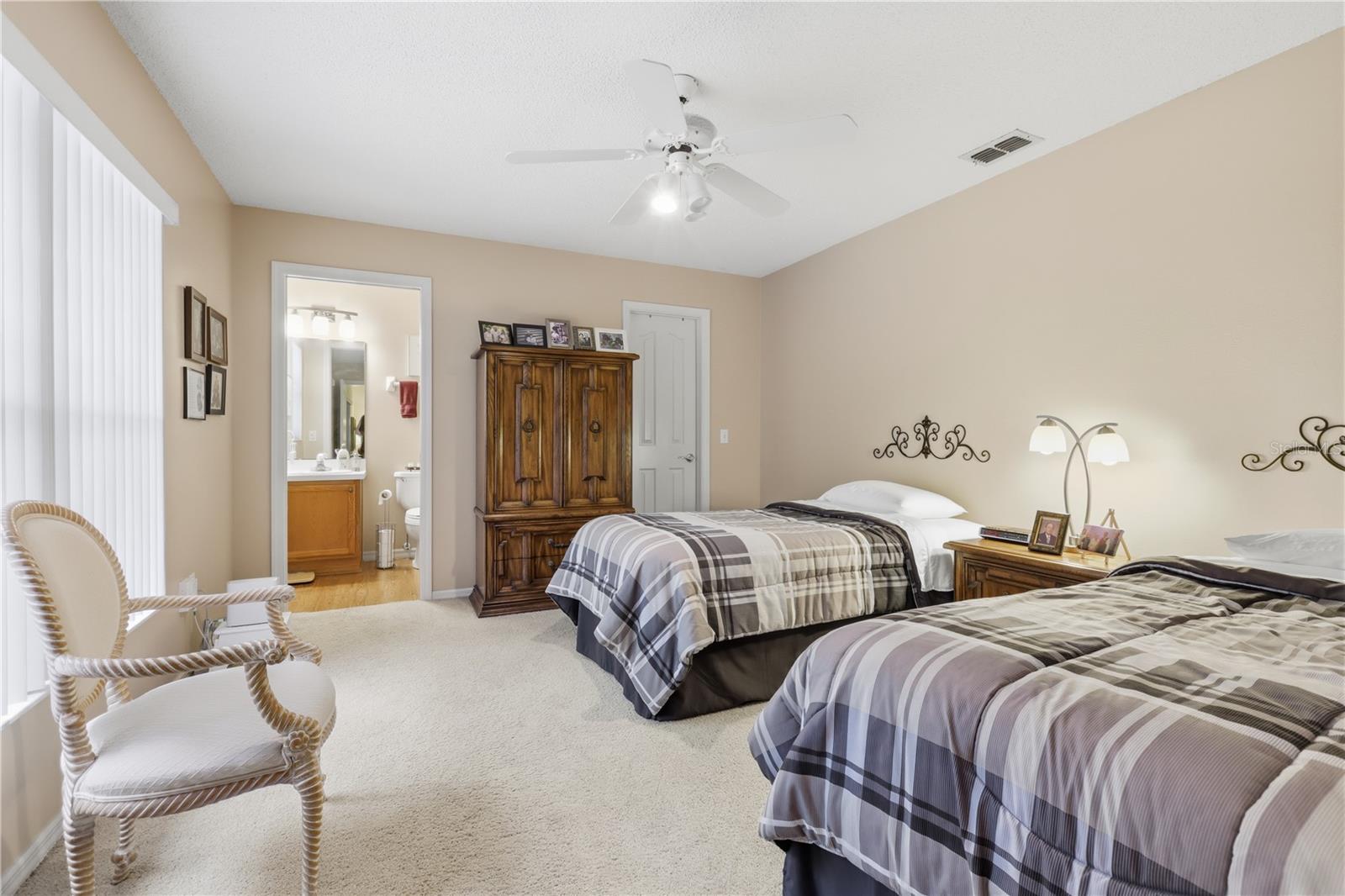 609 N 4TH AVE, DELTONA, FL, 32725