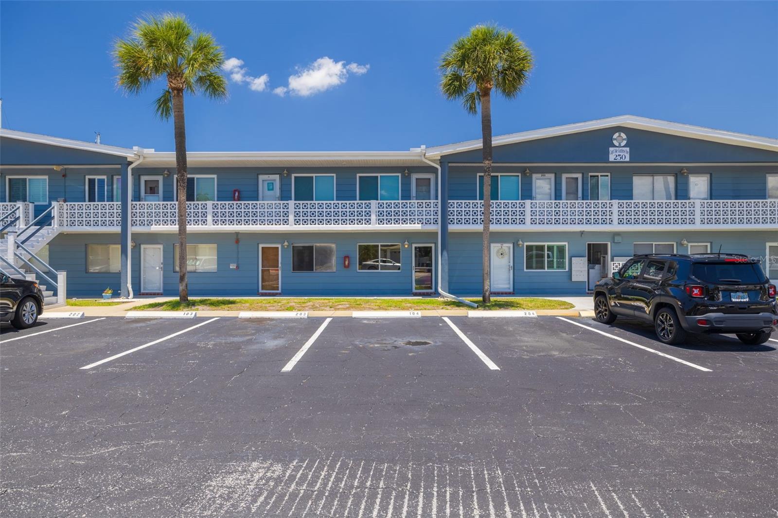 250 126TH AVE #104, TREASURE ISLAND, FL, 33706