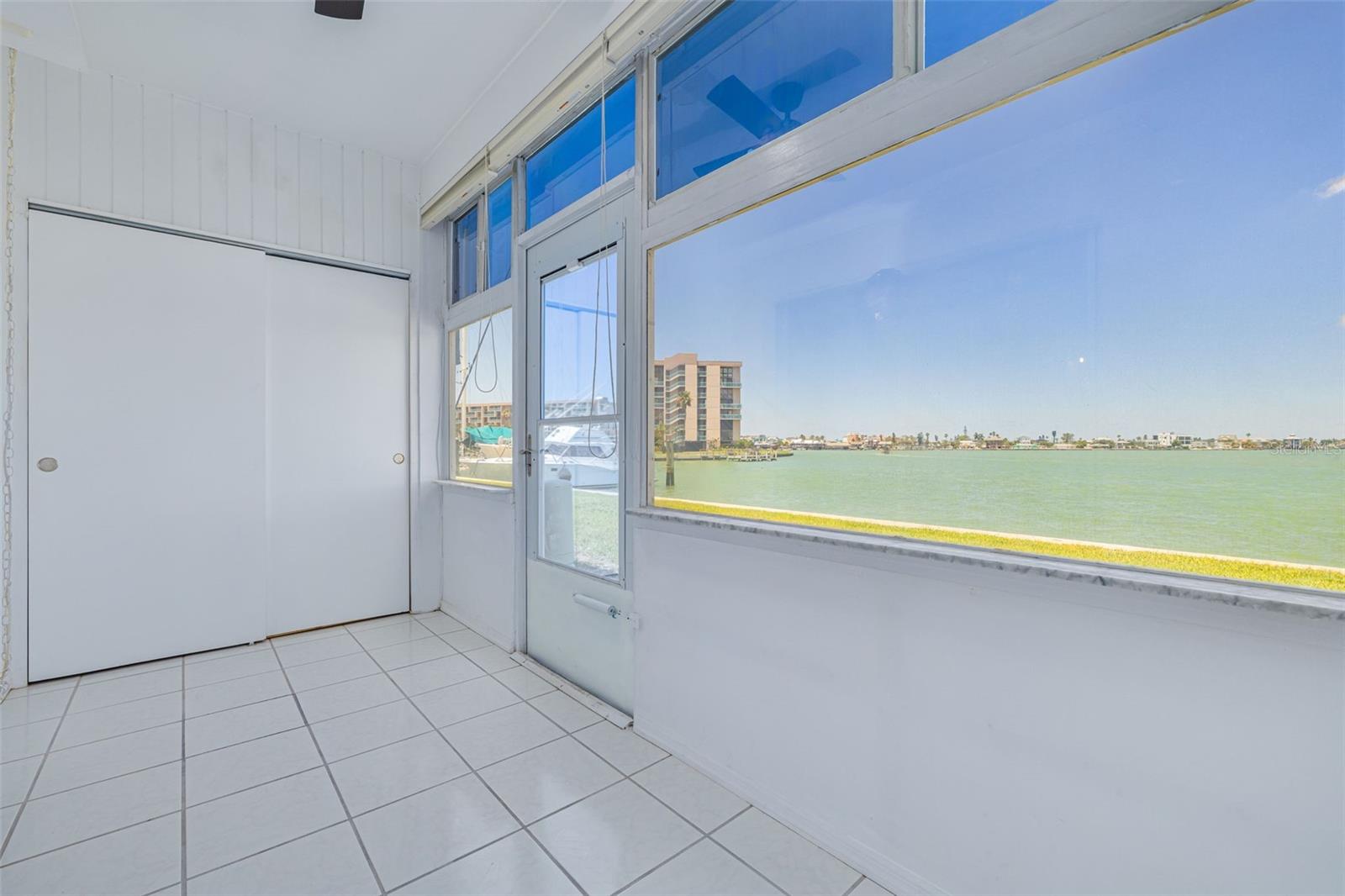 250 126TH AVE #104, TREASURE ISLAND, FL, 33706