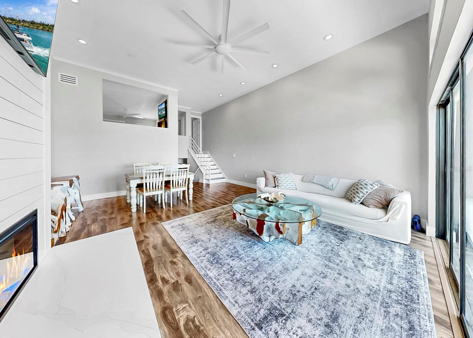 6504 SURFSIDE BLVD #4, APOLLO BEACH, FL, 33572