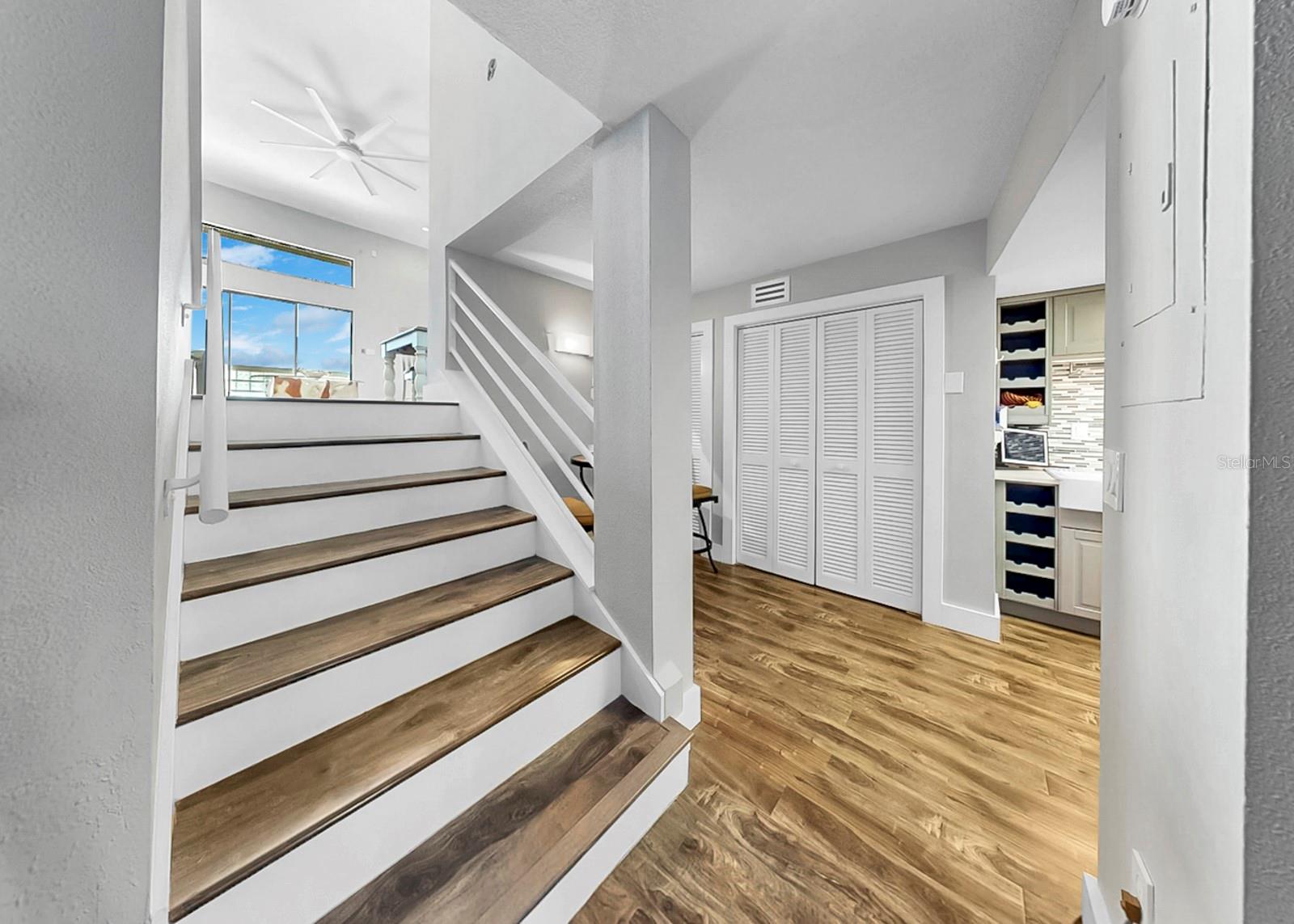 6504 SURFSIDE BLVD #4, APOLLO BEACH, FL, 33572