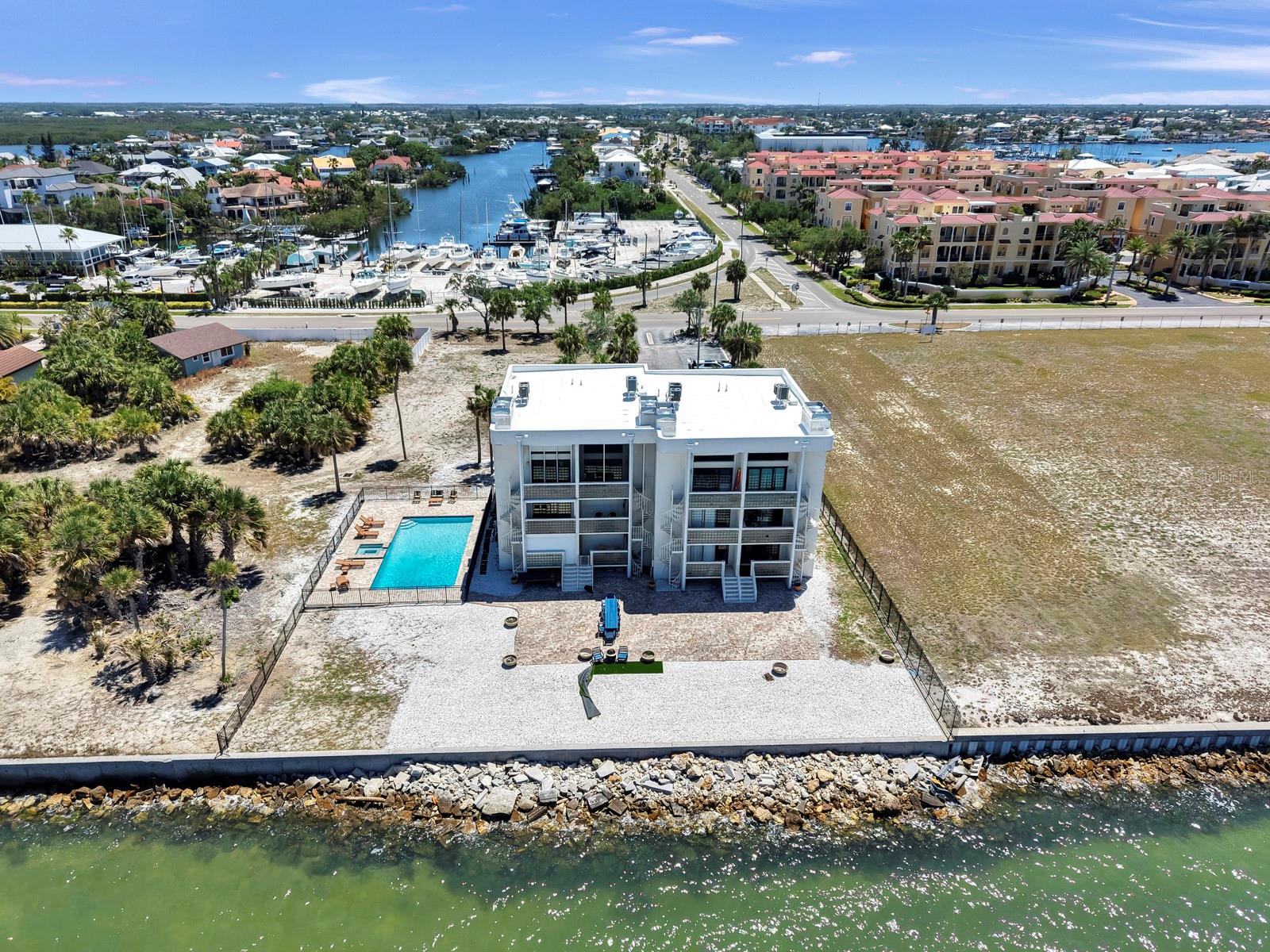 6504 SURFSIDE BLVD #4, APOLLO BEACH, FL, 33572