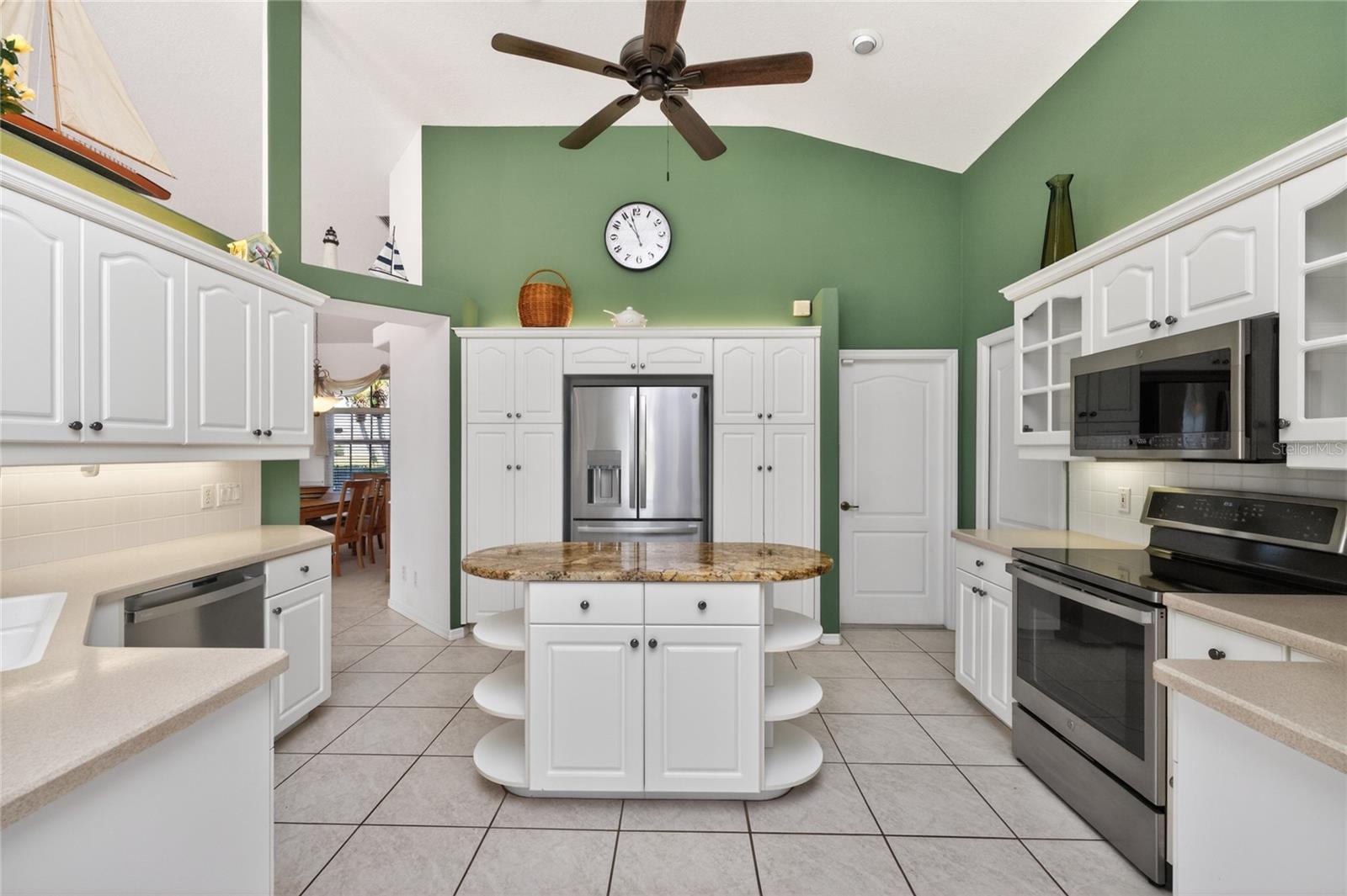 28 MEDALIST CT, ROTONDA WEST, FL, 33947