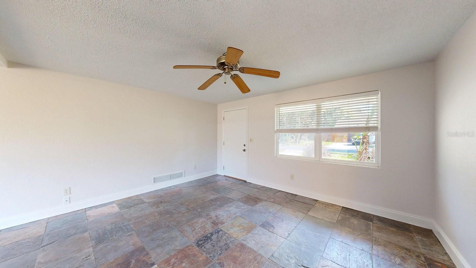 352 S ORCHARD ST, ORMOND BEACH, FL, 32174