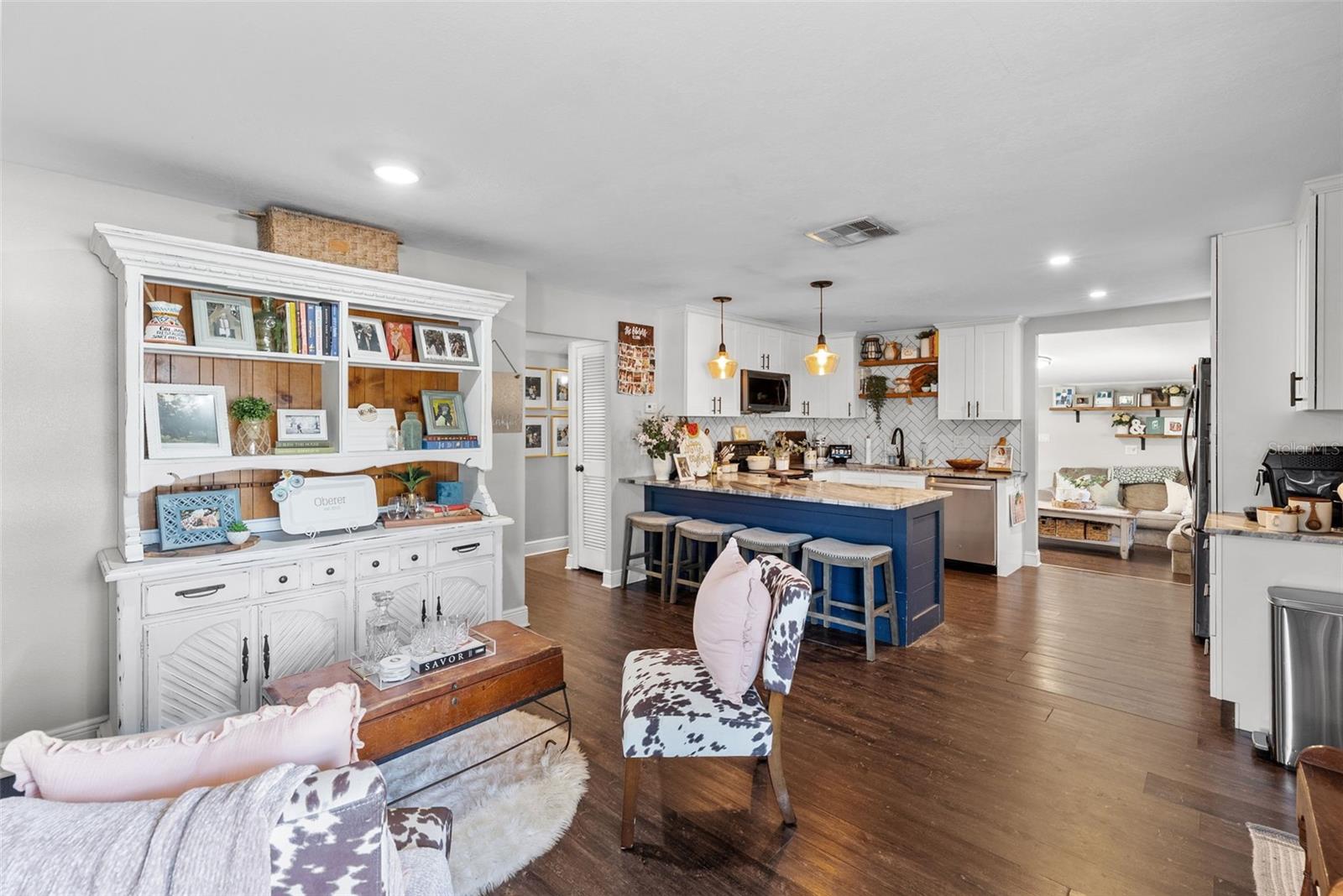 3702 W TYSON AVE, TAMPA, FL, 33611