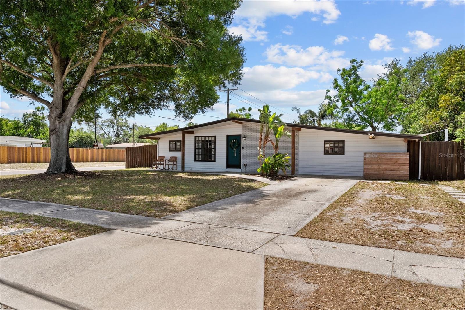 3702 W TYSON AVE, TAMPA, FL, 33611