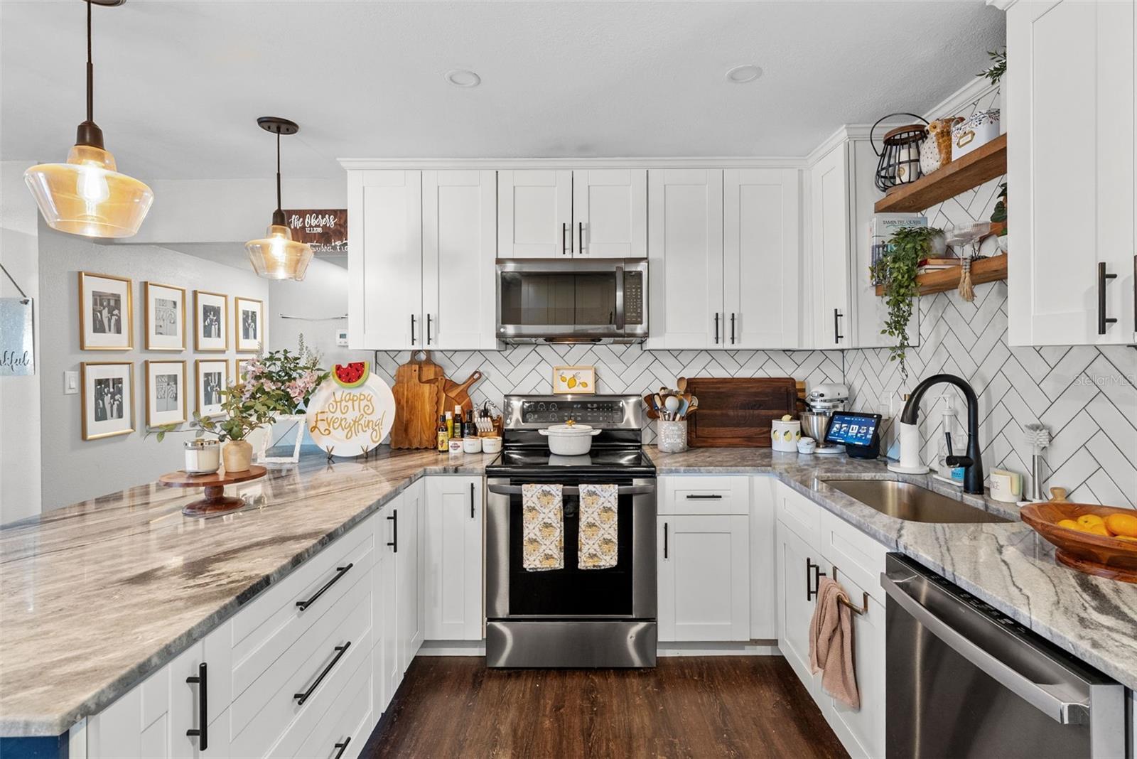 3702 W TYSON AVE, TAMPA, FL, 33611