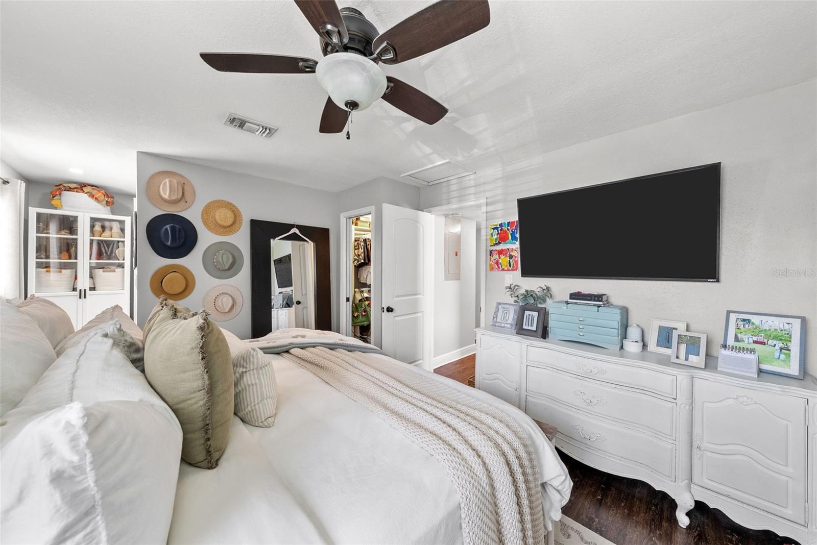 3702 W TYSON AVE, TAMPA, FL, 33611