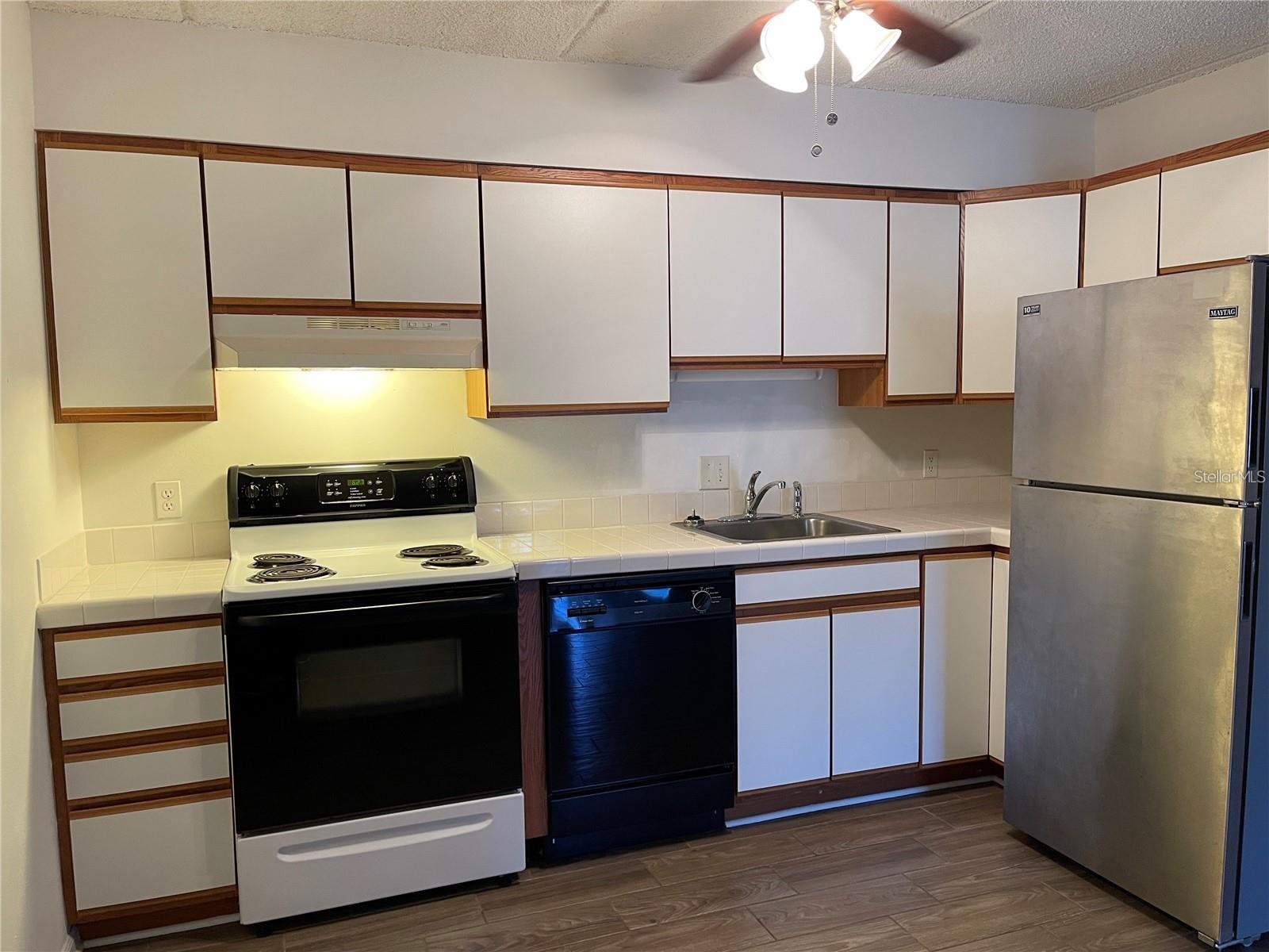 1303 83RD AVE N #D, ST PETERSBURG, FL, 33702