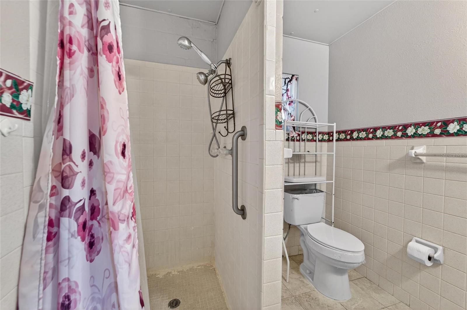 39407 ROCKFORD AVE, ZEPHYRHILLS, FL, 33542