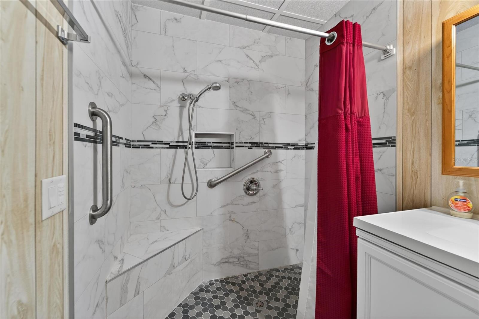 39407 ROCKFORD AVE, ZEPHYRHILLS, FL, 33542