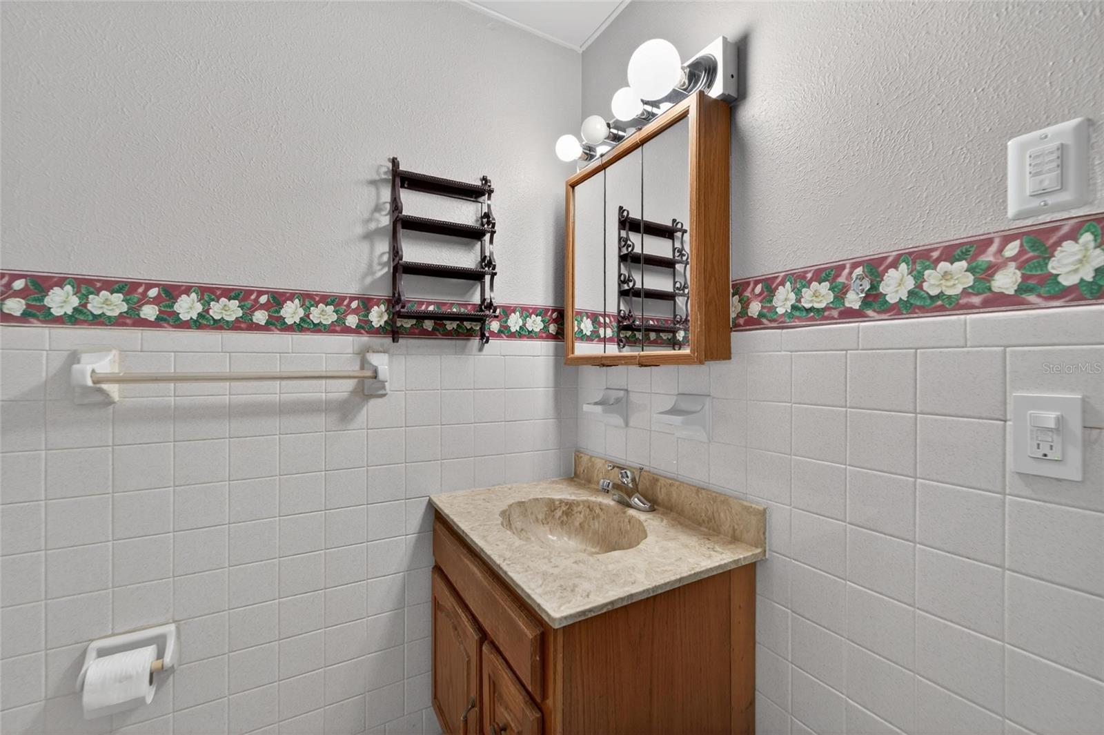 39407 ROCKFORD AVE, ZEPHYRHILLS, FL, 33542