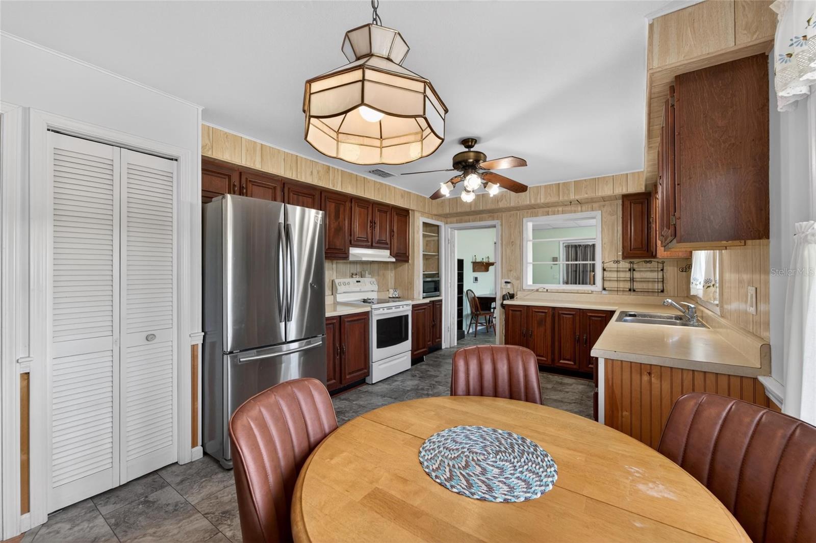 39407 ROCKFORD AVE, ZEPHYRHILLS, FL, 33542