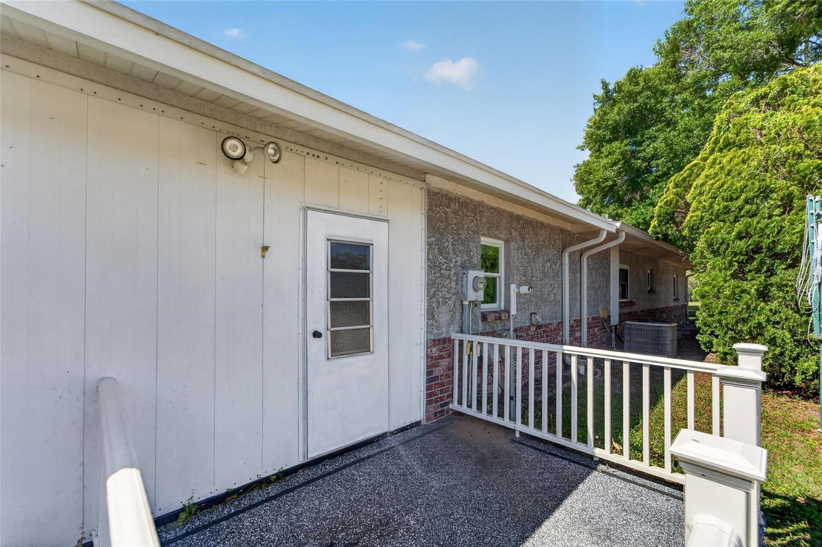 39407 ROCKFORD AVE, ZEPHYRHILLS, FL, 33542