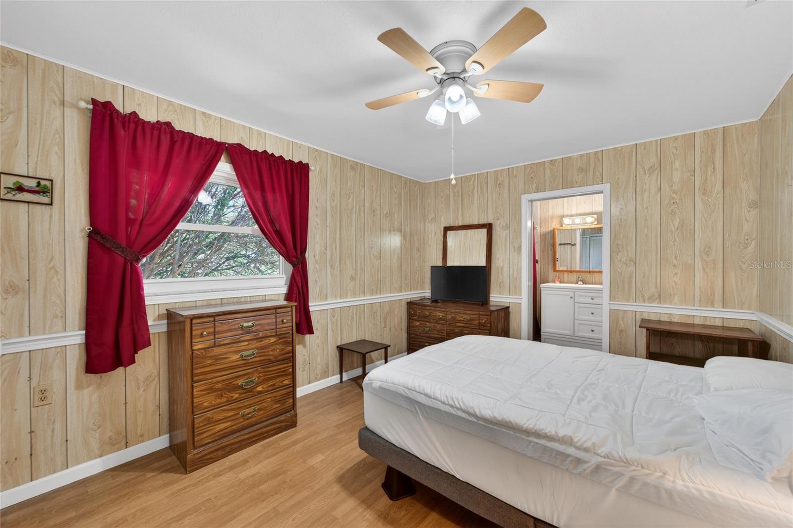 39407 ROCKFORD AVE, ZEPHYRHILLS, FL, 33542