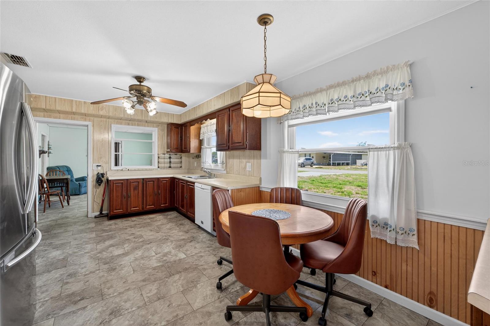 39407 ROCKFORD AVE, ZEPHYRHILLS, FL, 33542