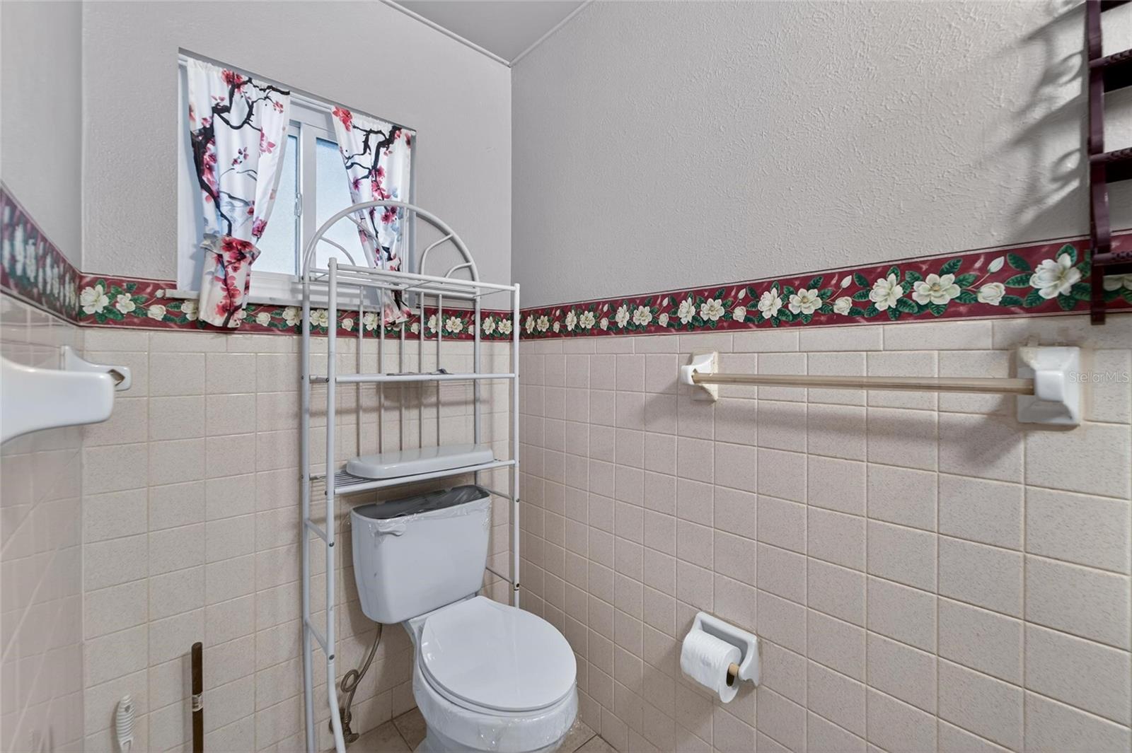 39407 ROCKFORD AVE, ZEPHYRHILLS, FL, 33542