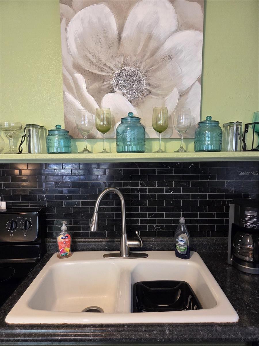 112 S DIXIE AVE, FRUITLAND PARK, FL, 34731