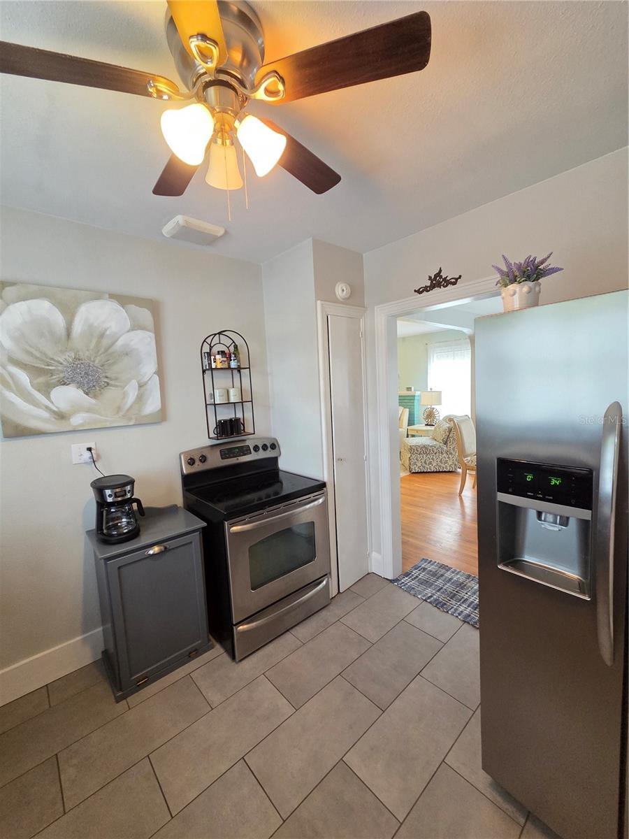 112 S DIXIE AVE, FRUITLAND PARK, FL, 34731