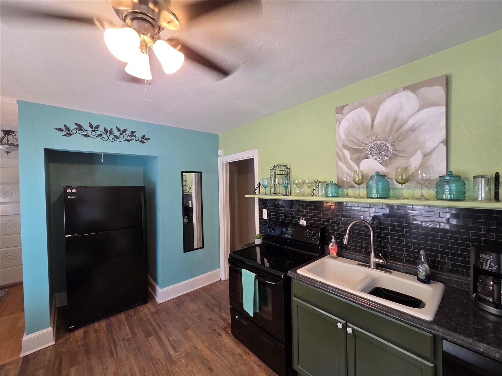 112 S DIXIE AVE, FRUITLAND PARK, FL, 34731