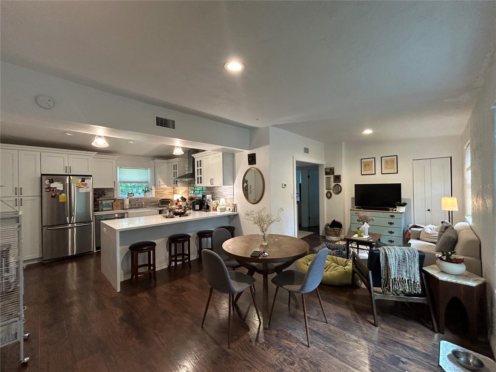 816 NE 9TH AVE, GAINESVILLE, FL, 32601