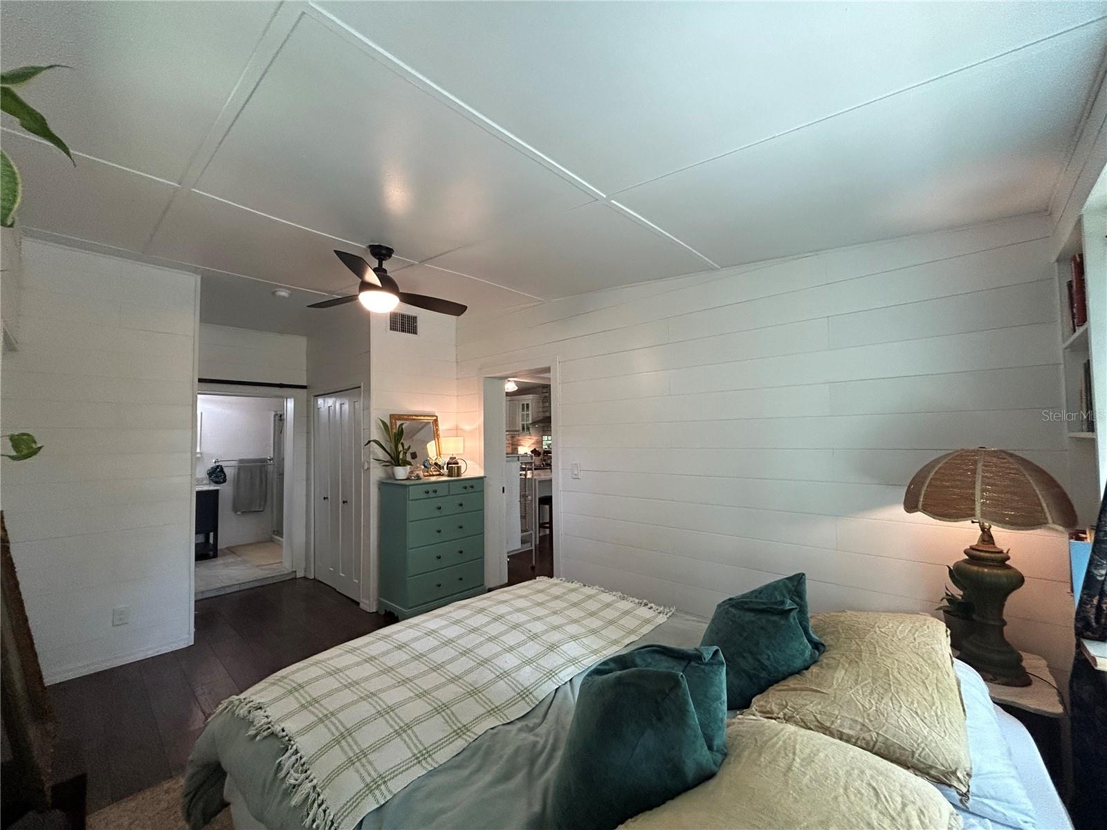 816 NE 9TH AVE, GAINESVILLE, FL, 32601