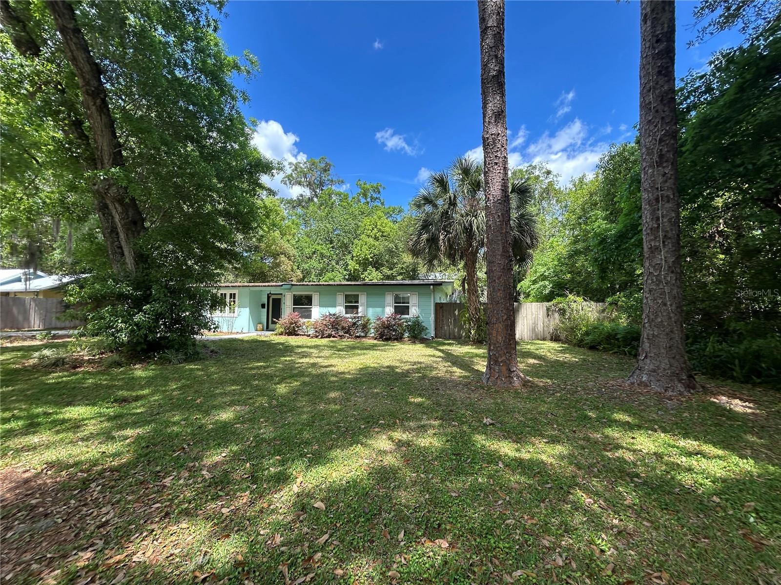 816 NE 9TH AVE, GAINESVILLE, FL, 32601