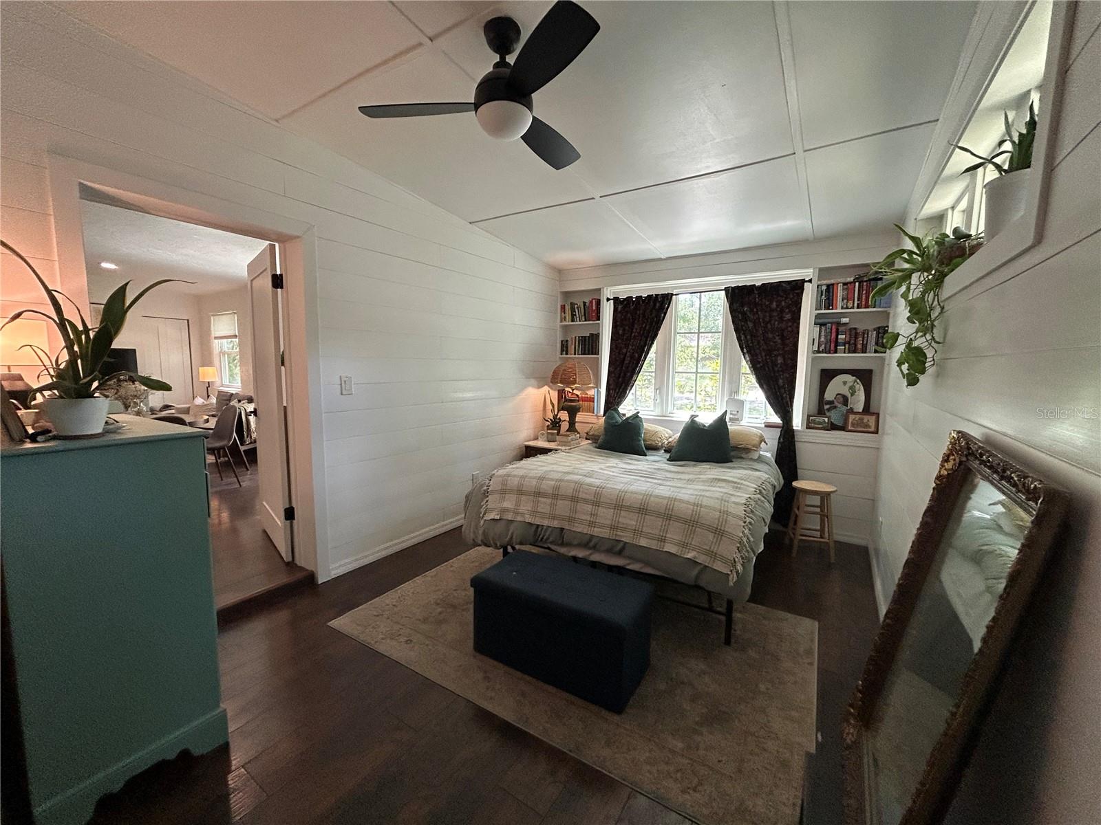 816 NE 9TH AVE, GAINESVILLE, FL, 32601