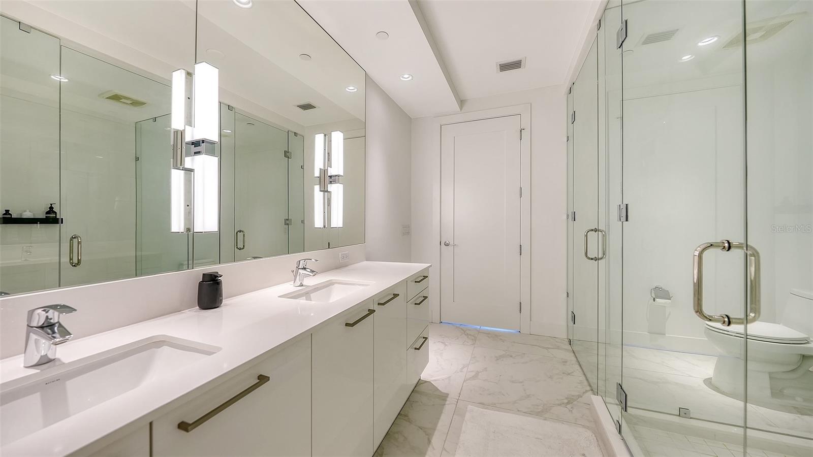 111 S PINEAPPLE AVE #1013, SARASOTA, FL, 34236