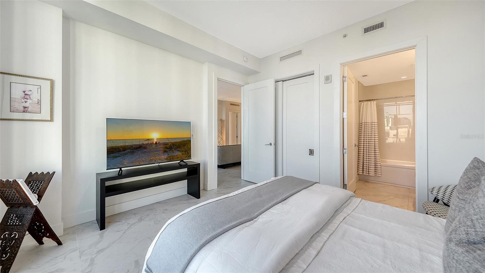 111 S PINEAPPLE AVE #1013, SARASOTA, FL, 34236