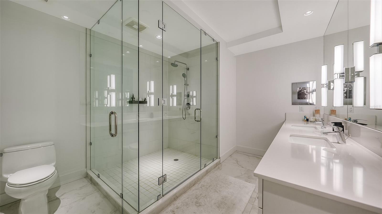 111 S PINEAPPLE AVE #1013, SARASOTA, FL, 34236