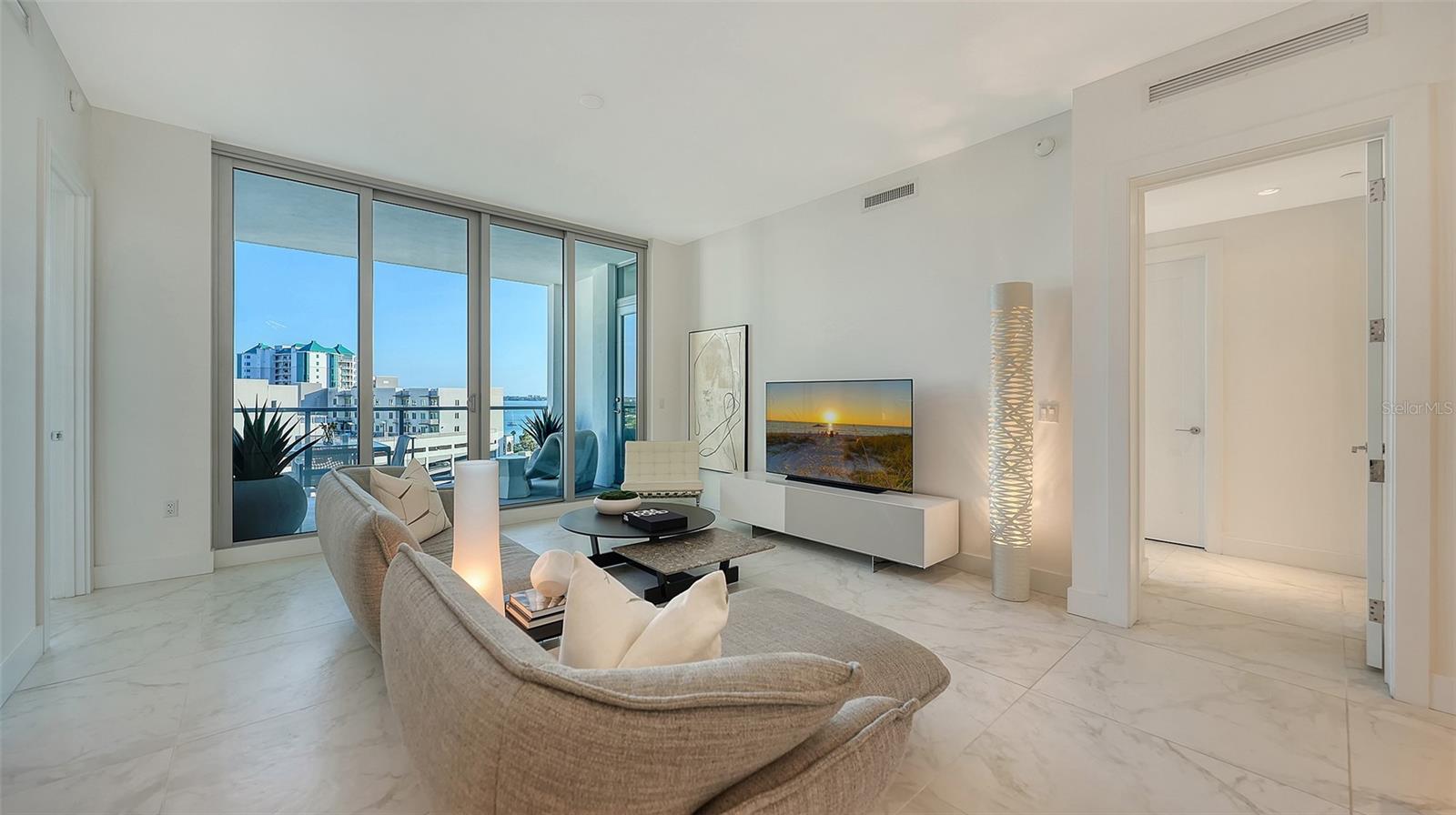 111 S PINEAPPLE AVE #1013, SARASOTA, FL, 34236