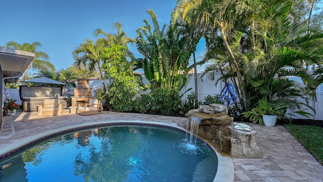 7137 WESTMORELAND DR, SARASOTA, FL, 34243