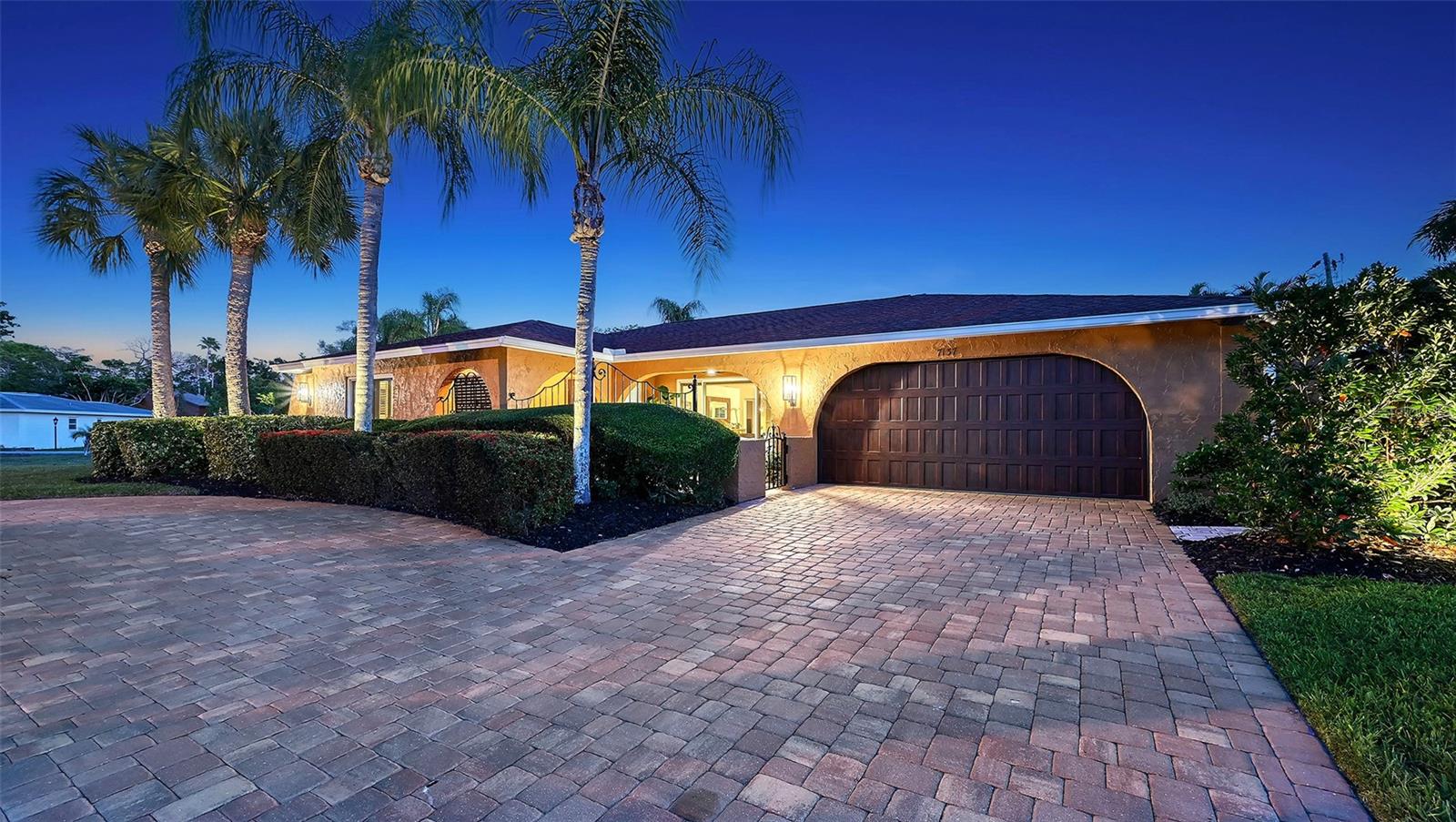 7137 WESTMORELAND DR, SARASOTA, FL, 34243