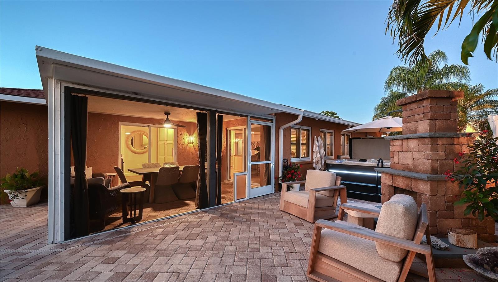 7137 WESTMORELAND DR, SARASOTA, FL, 34243