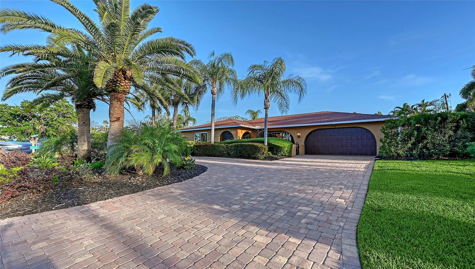 7137 WESTMORELAND DR, SARASOTA, FL, 34243