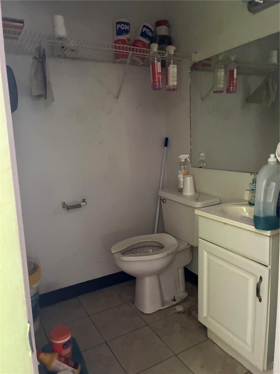 2395 TAMIAMI TRL #201, PORT CHARLOTTE, FL, 33952