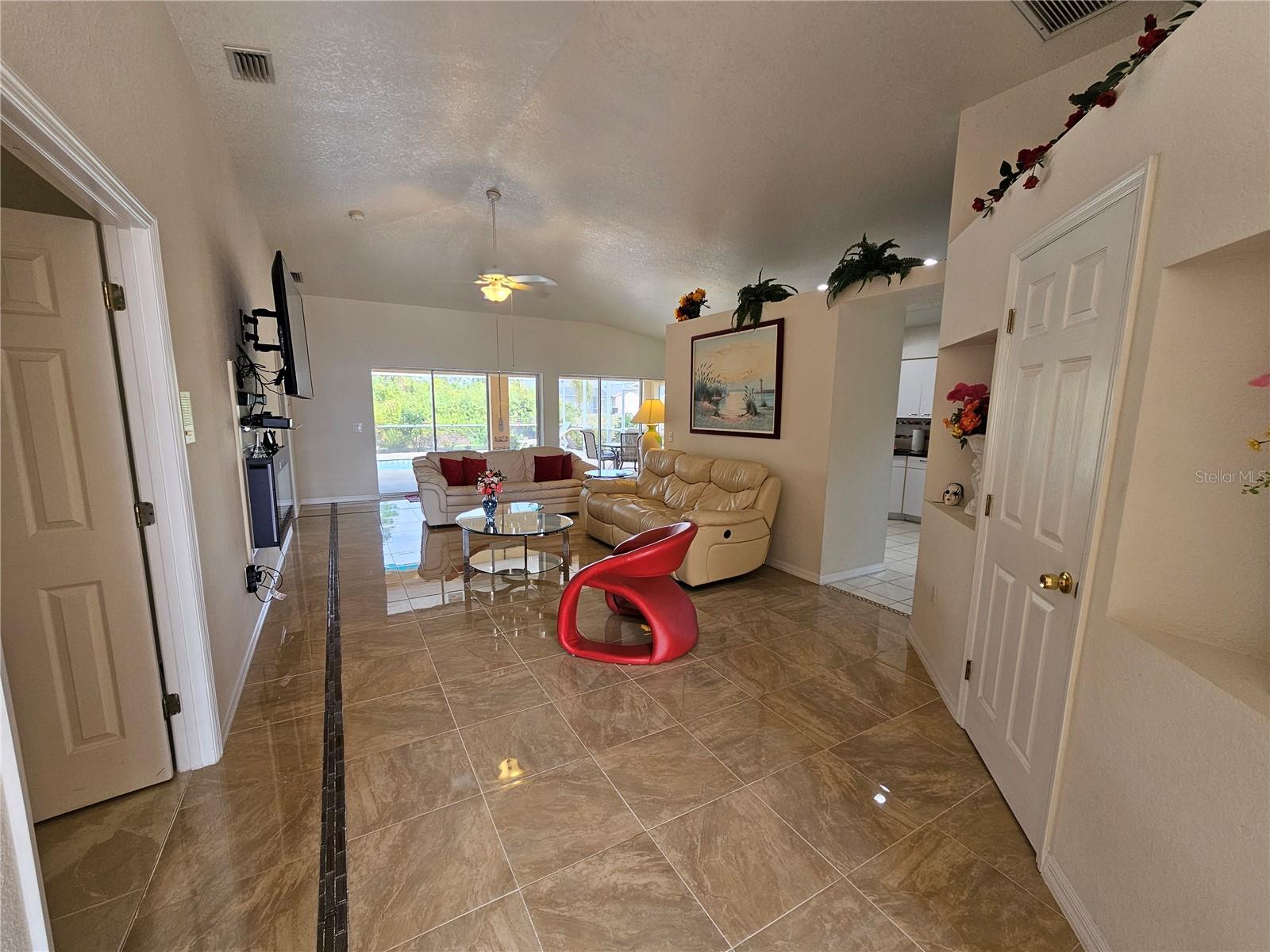114 ALBATROSS RD, ROTONDA WEST, FL, 33947