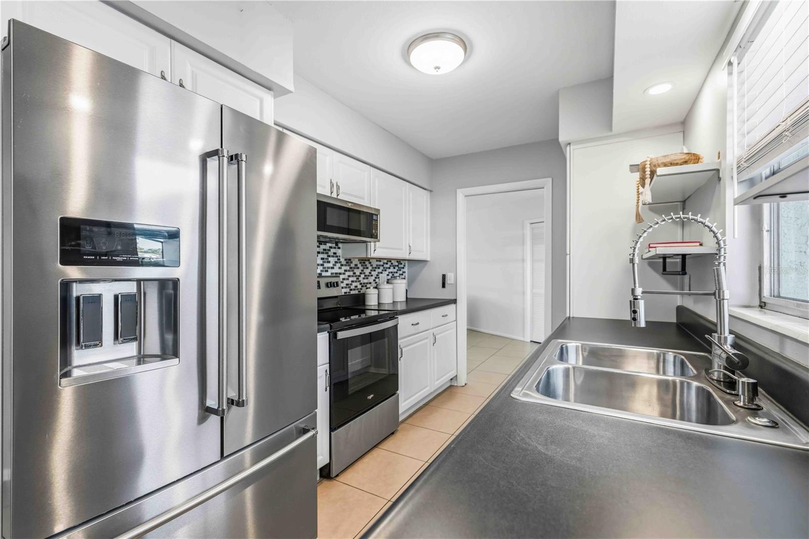 530 SAINT ANDREWS DR, SARASOTA, FL, 34243