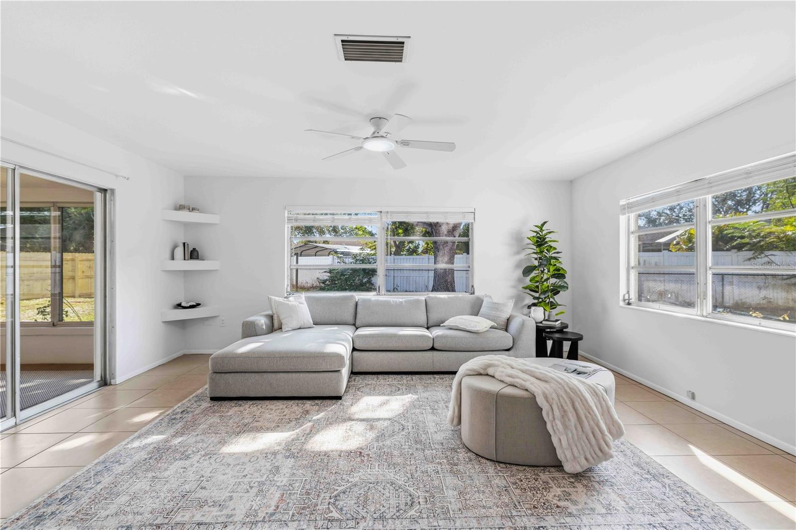 530 SAINT ANDREWS DR, SARASOTA, FL, 34243