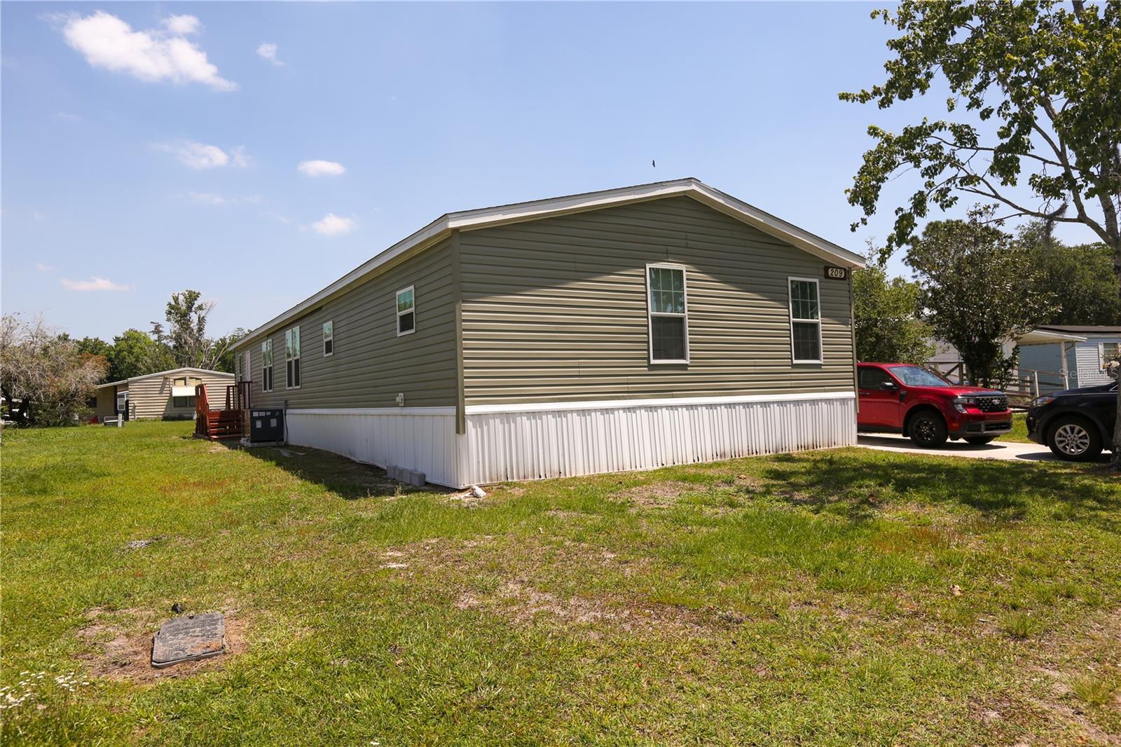 209 ELLSWORTH DR, KISSIMMEE, FL, 34758