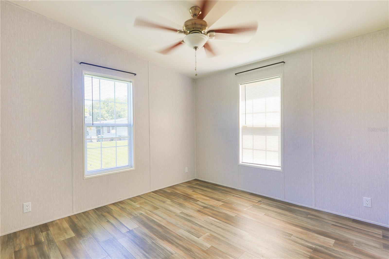 209 ELLSWORTH DR, KISSIMMEE, FL, 34758