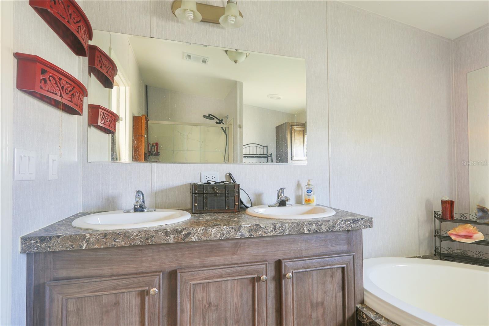 209 ELLSWORTH DR, KISSIMMEE, FL, 34758