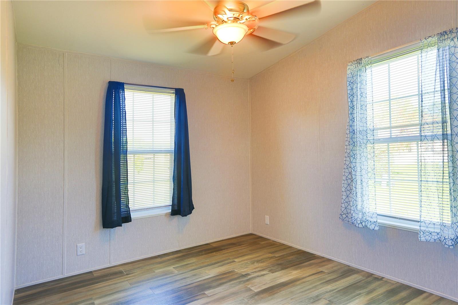 209 ELLSWORTH DR, KISSIMMEE, FL, 34758