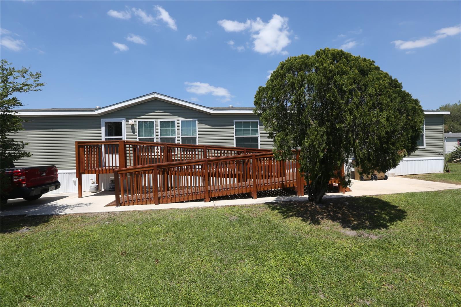 209 ELLSWORTH DR, KISSIMMEE, FL, 34758