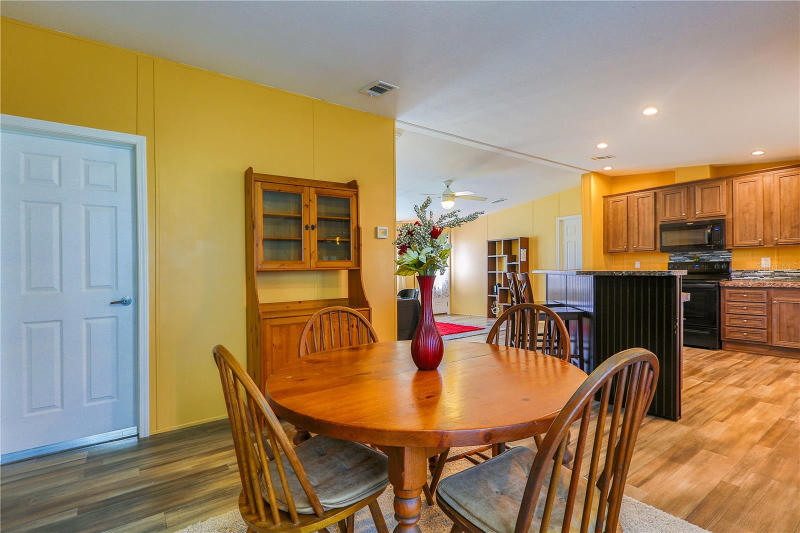 209 ELLSWORTH DR, KISSIMMEE, FL, 34758